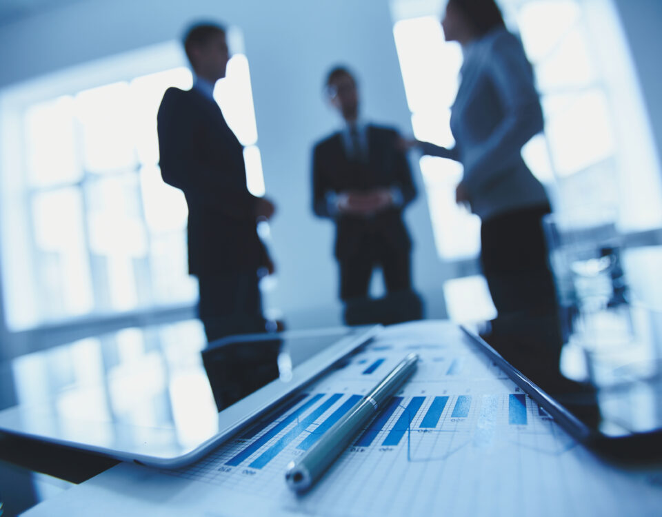 Fundacja czy firma? Porównanie możliwości